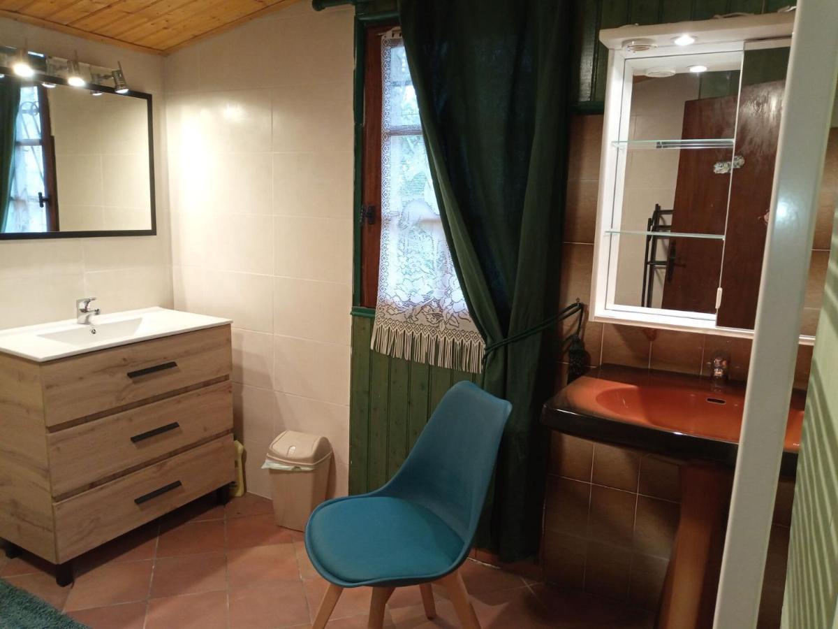 Charming Holiday Home With Pool モンバジャック エクステリア 写真