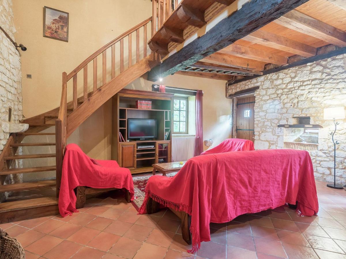 Charming Holiday Home With Pool モンバジャック エクステリア 写真
