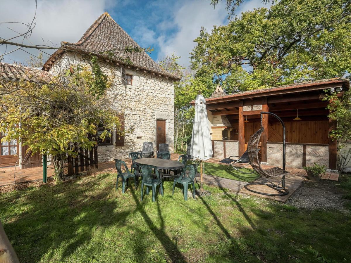 Charming Holiday Home With Pool モンバジャック エクステリア 写真
