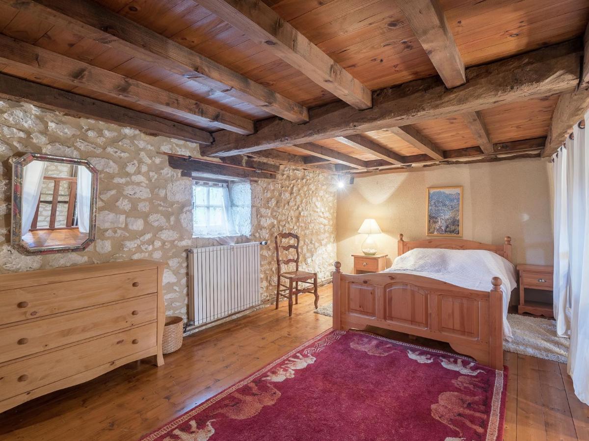 Charming Holiday Home With Pool モンバジャック エクステリア 写真